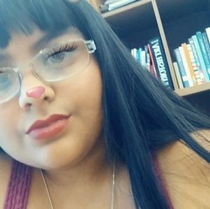 Meet your Posher, Natalie